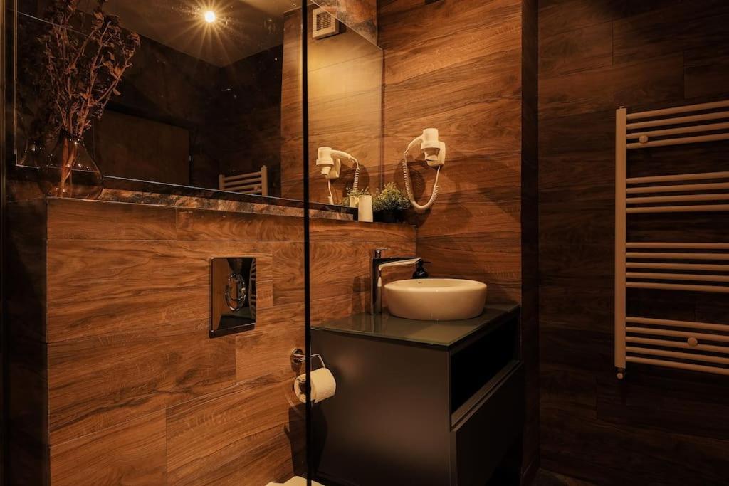 Nest Inn Magic Apartment Cluj-Napoca Eksteriør bilde