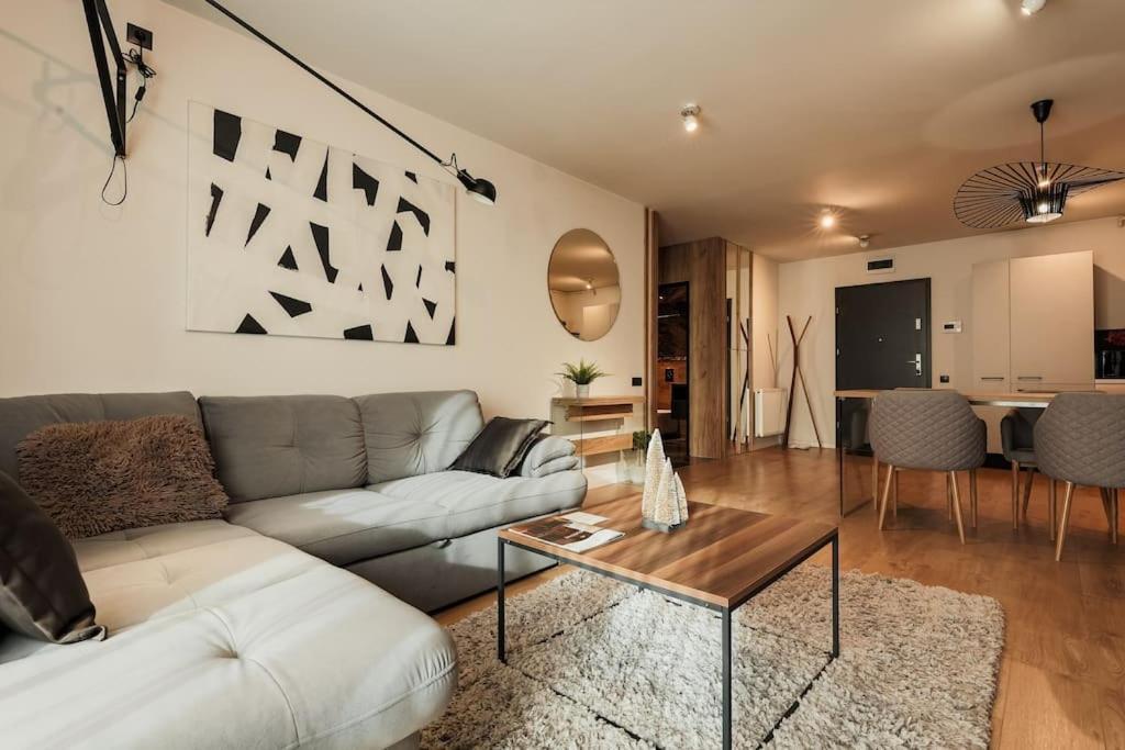 Nest Inn Magic Apartment Cluj-Napoca Eksteriør bilde